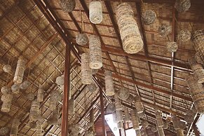 Harana Surf Resort - Hostel