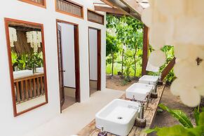 Harana Surf Resort - Hostel