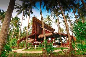 Harana Surf Resort - Hostel