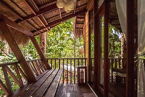 Harana Surf Resort - Hostel