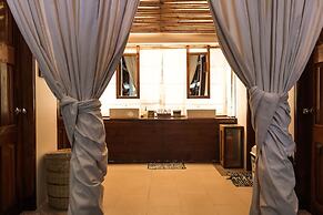 Harana Surf Resort - Hostel