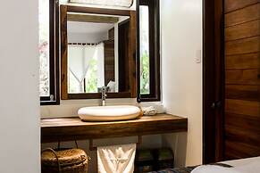 Harana Surf Resort - Hostel