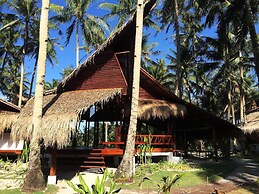 Harana Surf Resort - Hostel