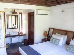 Harana Surf Resort - Hostel