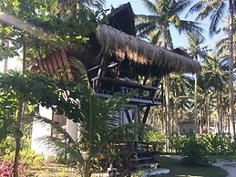 Harana Surf Resort - Hostel