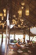 Harana Surf Resort - Hostel