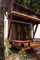 Harana Surf Resort - Hostel