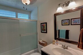 Hale O Nani Mala Pua 3 Bedroom Home by RedAwning