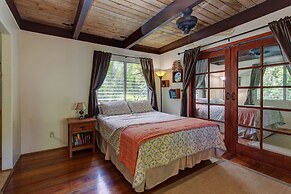 Kehena Treetop 1 Bedroom Home by RedAwning