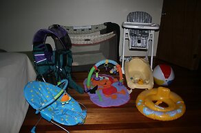 Kehena Treetop 1 Bedroom Home by RedAwning