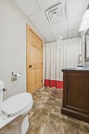 Emory House 8 Bedroom Cabin by RedAwning