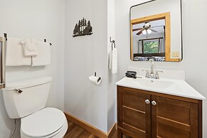 Emory House 8 Bedroom Cabin by RedAwning