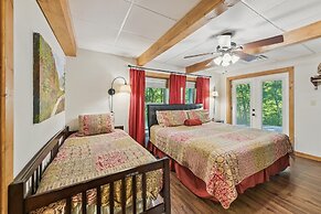 Emory House 8 Bedroom Cabin by RedAwning