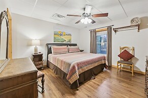 Emory House 8 Bedroom Cabin by RedAwning