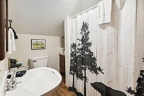 Emory House 8 Bedroom Cabin by RedAwning