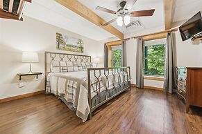 Emory House 8 Bedroom Cabin by RedAwning