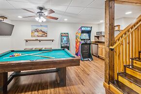 Emory House 8 Bedroom Cabin by RedAwning