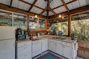 Peace Of Paradise 1 Bedroom Cabin by RedAwning