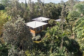 Peace Of Paradise 1 Bedroom Cabin by RedAwning