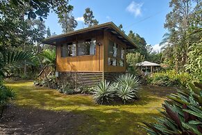 Peace Of Paradise 1 Bedroom Cabin by RedAwning