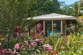 Peace Of Paradise 1 Bedroom Cabin by RedAwning