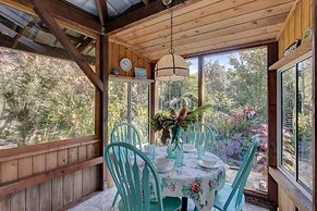 Peace Of Paradise 1 Bedroom Cabin by RedAwning