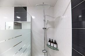 Brown Dot Hotel Cheonan