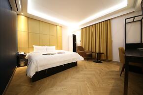 Brown Dot Hotel Cheonan