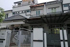 OYO 89880 Vstay 2 Guesthouse