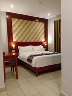 Seven Days Hotel
