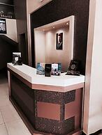 Seven Days Hotel