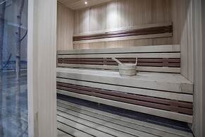 Sky Cabin Apartments