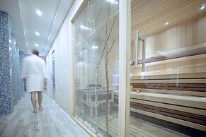 Sky Cabin Apartments