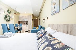 Sky Cabin Apartments