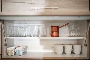 Sky Cabin Apartments