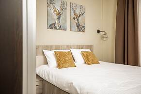 Sky Cabin Apartments