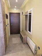 Sky Cabin Apartments