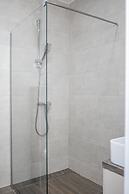 Sky Cabin Apartments