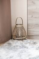 Sky Cabin Apartments