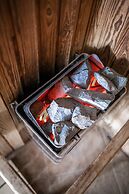 Sky Cabin Apartments