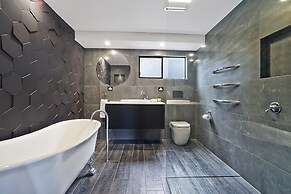 Newcastle Short Stay Apartments - Glebe Road Adamstown