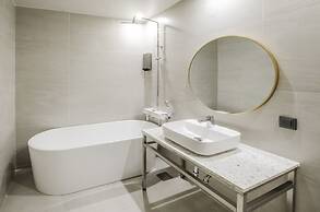 Hotel The Castle Jamsil