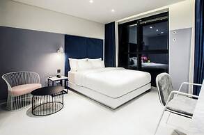 Hotel The Castle Jamsil