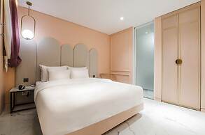 Hotel The Castle Jamsil