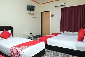 OYO 89928 Acf Guest House