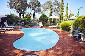 Bristol Hill Motor Inn