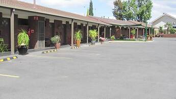 Bristol Hill Motor Inn