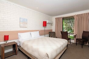 Bristol Hill Motor Inn