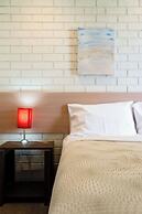 Bristol Hill Motor Inn