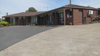 Bristol Hill Motor Inn